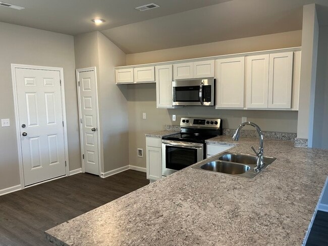 Foto del edificio - 126 Broughton St