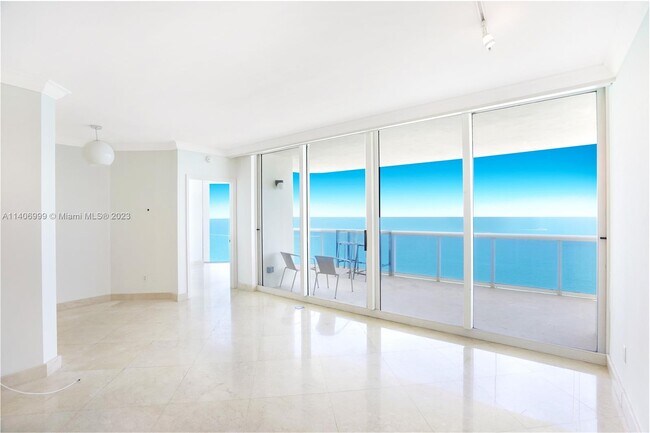Building Photo - 4775 Collins Ave