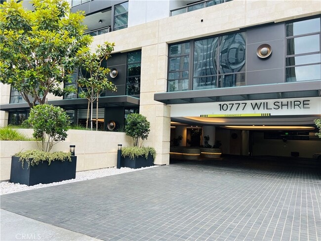 Building Photo - 10777 Wilshire Blvd