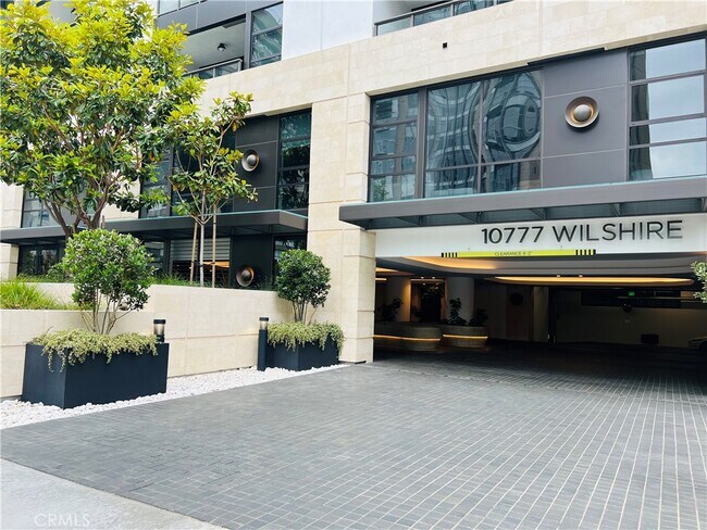 Foto del edificio - 10777 Wilshire Blvd