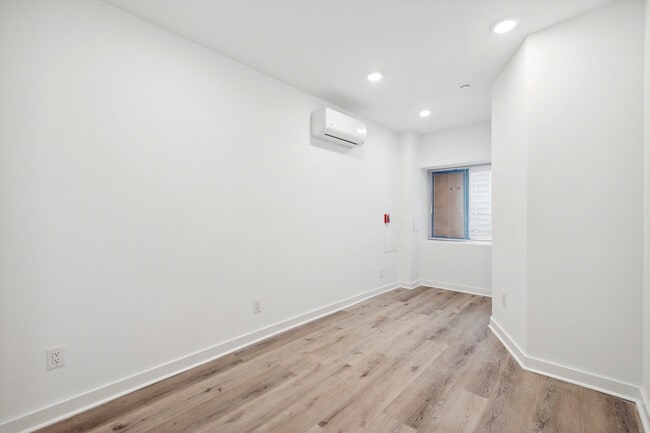 Building Photo - 3458 Frankford Ave