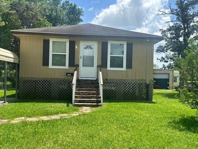 Foto del edificio - Cozy 3-Bedroom Home with Great Amenities!