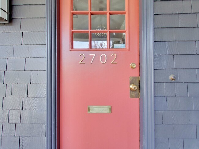 Building Photo - 2702 Union St