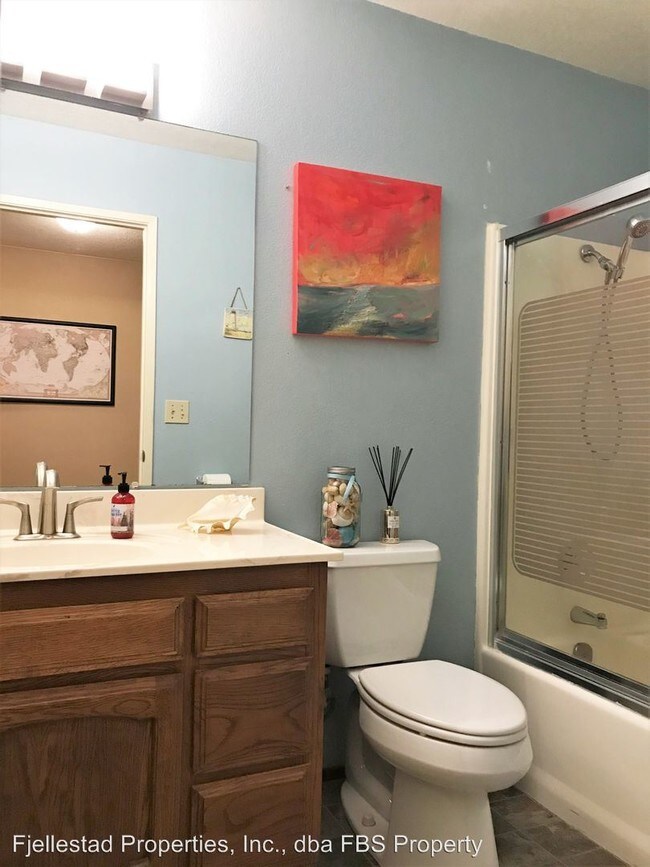 Foto del edificio - 3 br, 2 bath House - 1651 Grand Avenue
