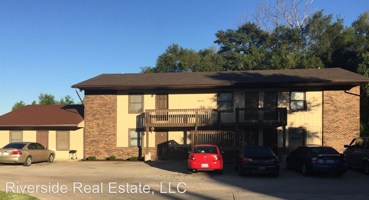 3503 Falling Springs Rd, Cahokia, IL 62206 Room for Rent in Cahokia