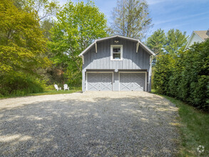 Building Photo - 308 Chestnut Hill Rd