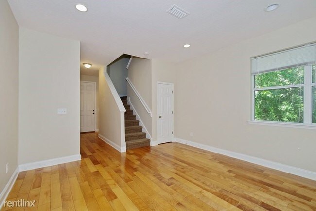 Building Photo - 3 br, 2.5 bath House - 681 Mount Olympus Blvd