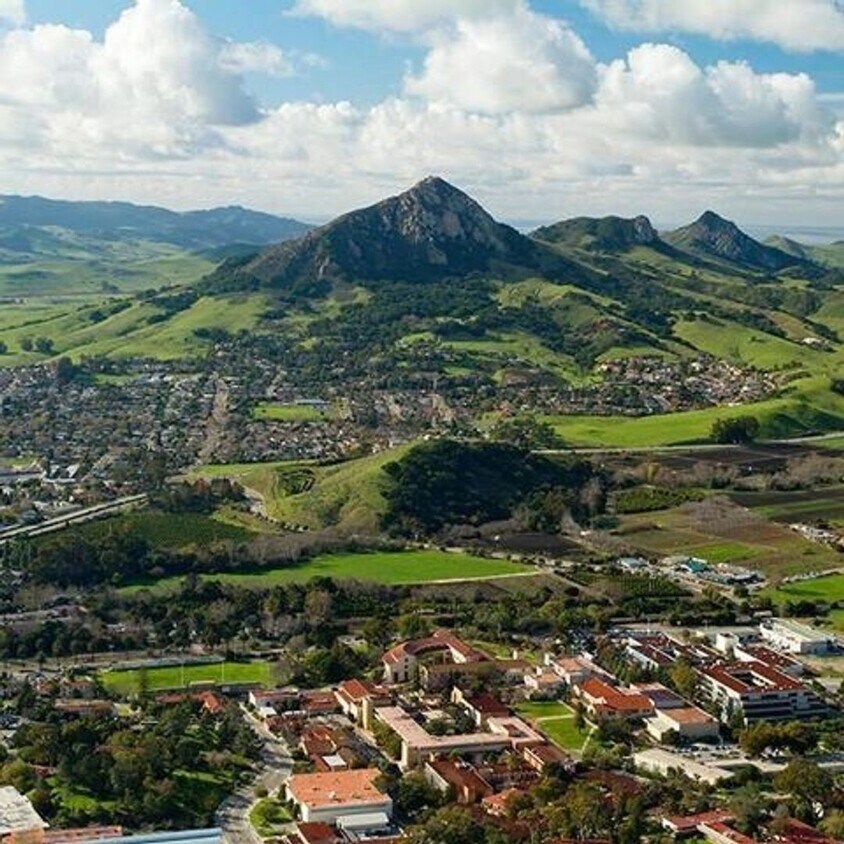 Primary Photo - 6 bed 3 bath Spacious home in SLO