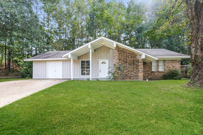 Building Photo - 355 St Joe Blvd Building Photo - 355 St Joe Blvd