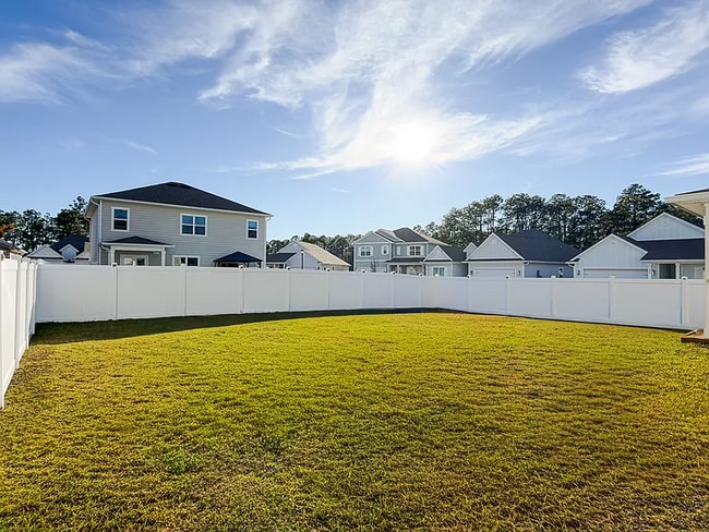 Foto del edificio - 211 Piper Cv