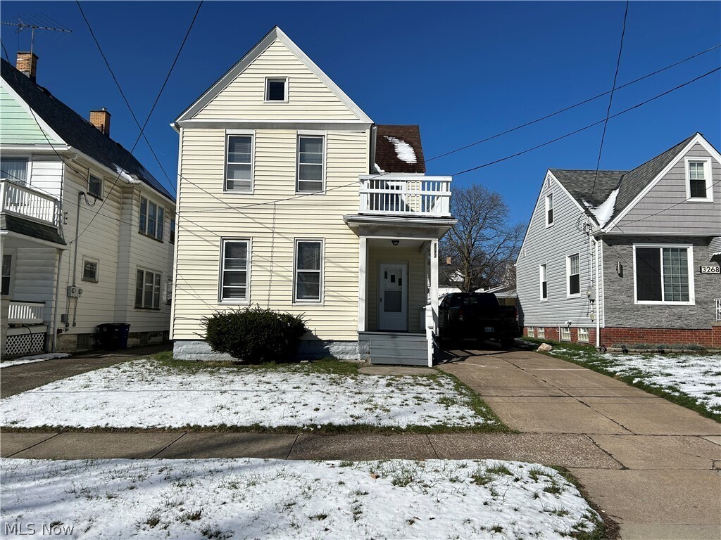 Primary Photo - 3272 W 98th St