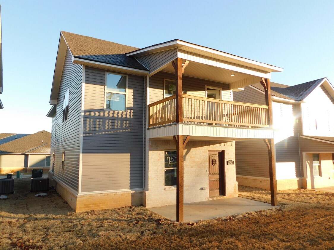 9519 Dallas St, Fort Smith, AR 72903 Townhome Rentals in Fort Smith