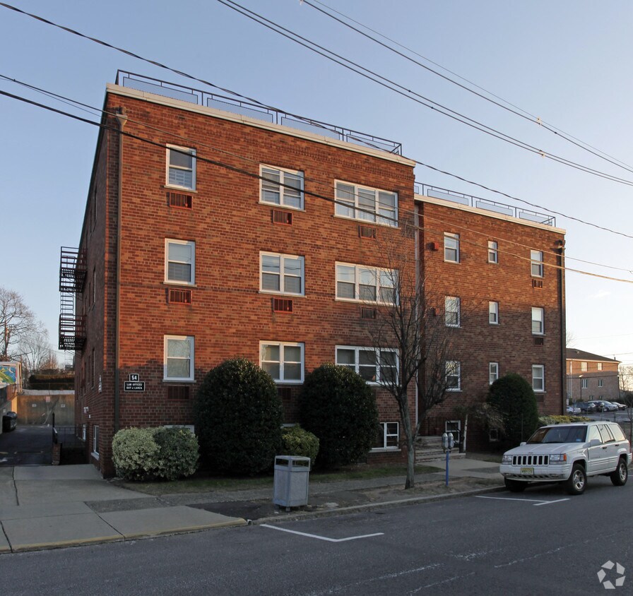54 Broad Ave, Palisades Park, NJ 07650 Apartments Palisades Park, NJ