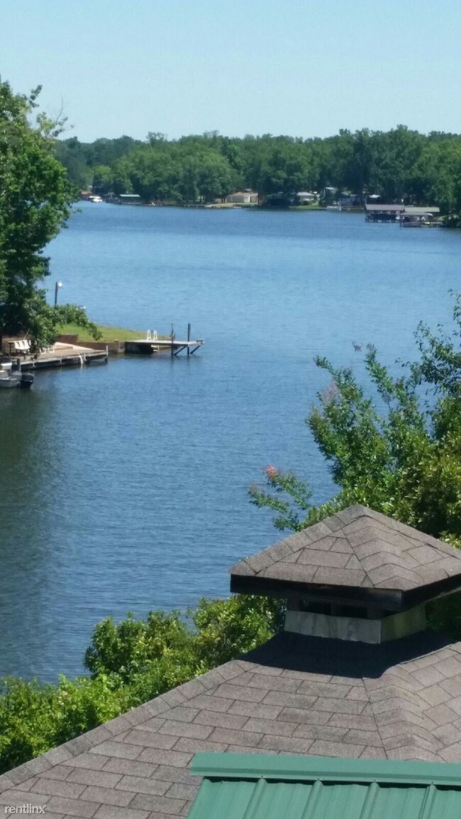 Building Photo - 2172 Riverfork Rd