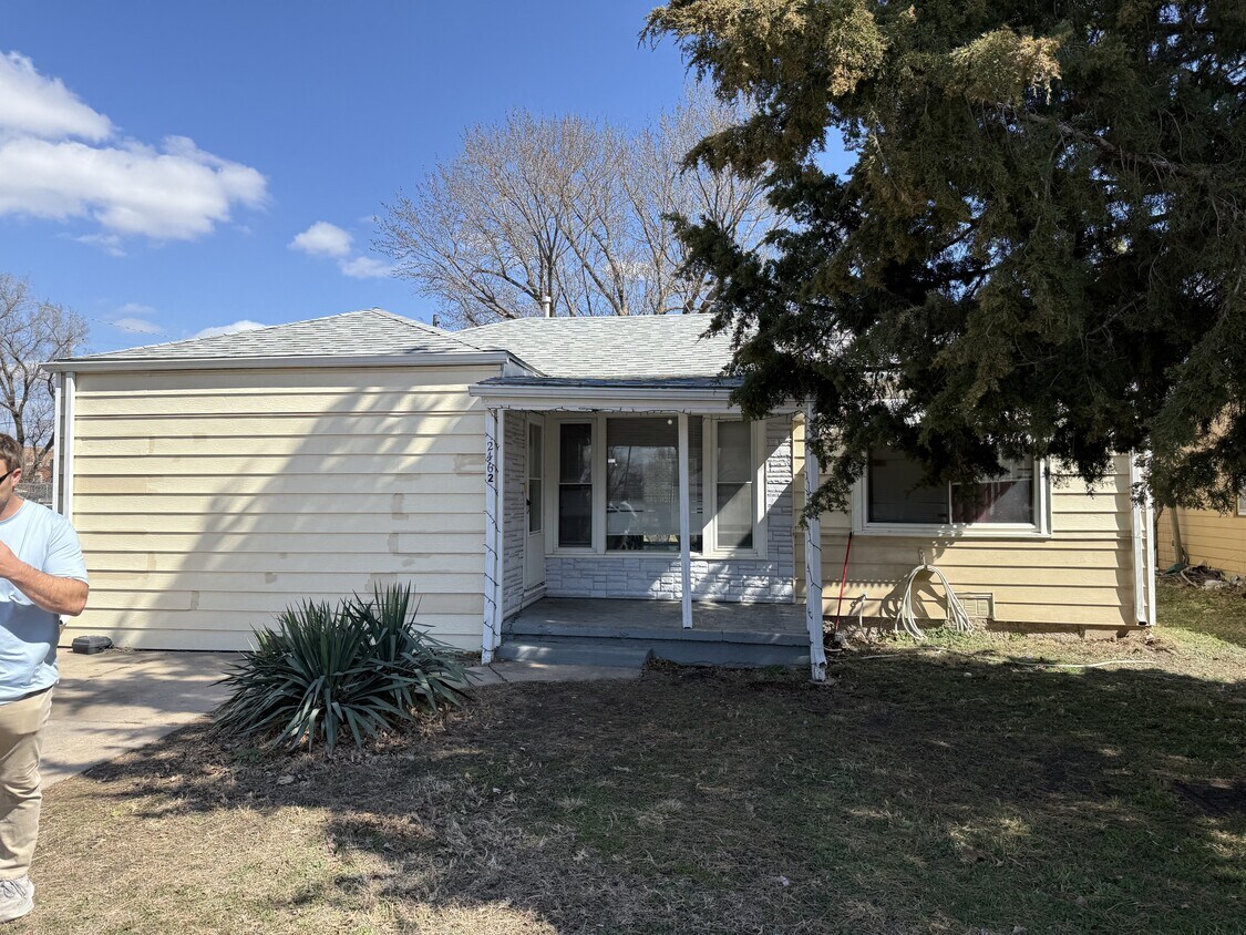 Primary Photo - 2462 N Piatt Ave