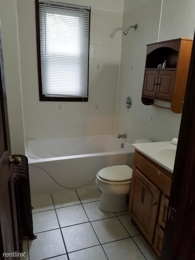 Primary Photo - 37 E 158th St