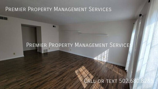 Foto del edificio - Beautiful 3 Bed 2 Bath Split Ranch Close T...