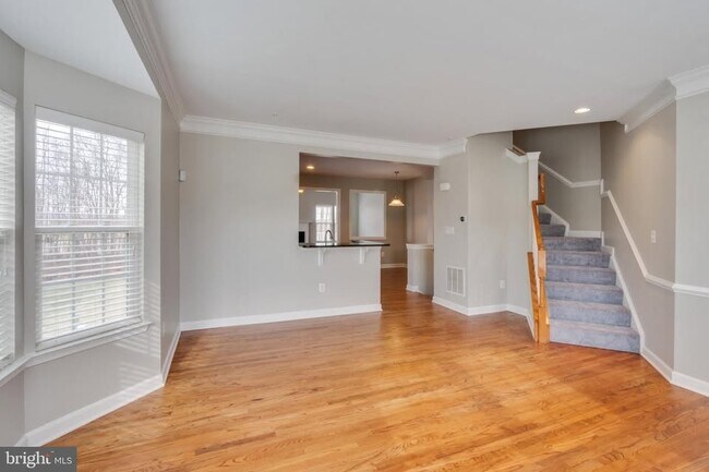 Foto del edificio - 9684 Atterbury Ln