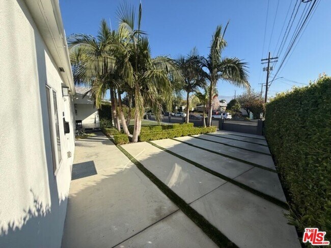 Foto del edificio - 1413 N Avon St