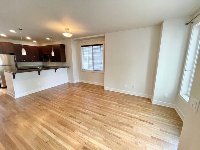 Foto del edificio - 1025 NE 125th St