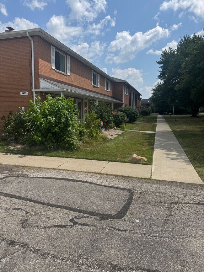 Foto del edificio - 2472 Warren Pkwy