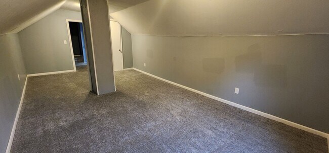 Foto del edificio - 3225 W 58th St