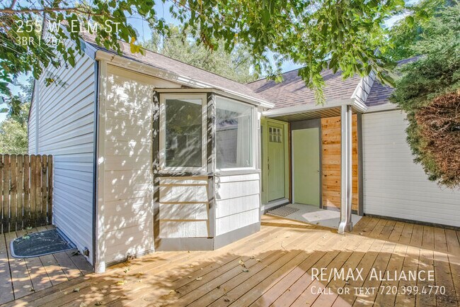 Building Photo - Beautifully maintained ranch home, nestled...