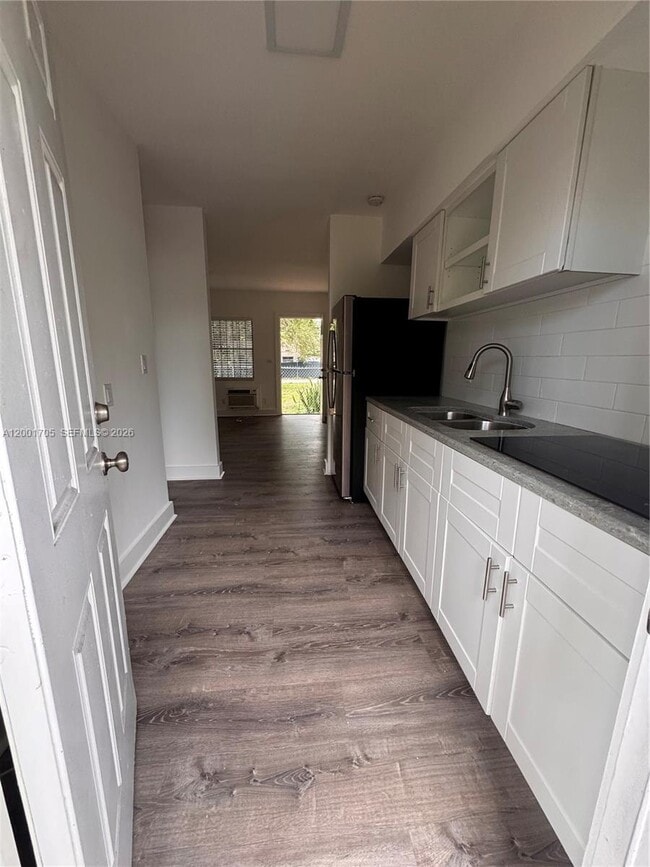 Building Photo - 7701 NE 3rd Ct