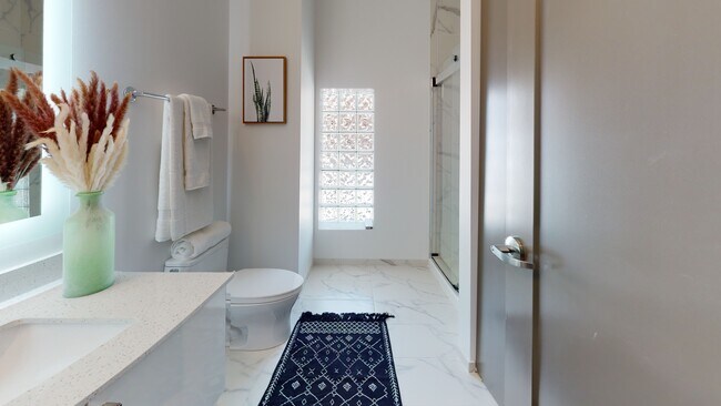 Foto del edificio - Exhibit A2