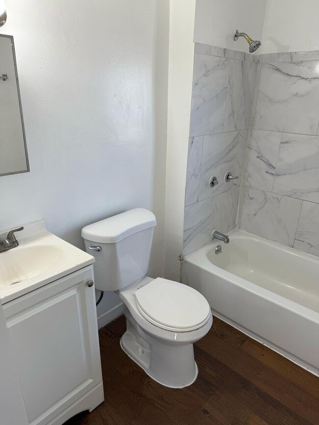 Foto del edificio - Remodeled 2/1 in Lakeland- Move-In Ready!