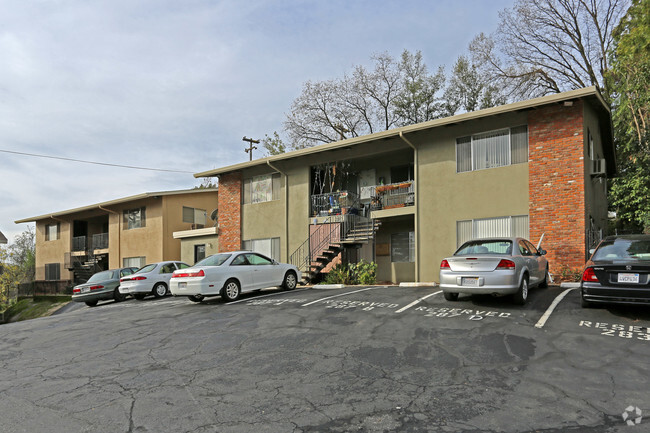 Building Photo - Placer Terrace