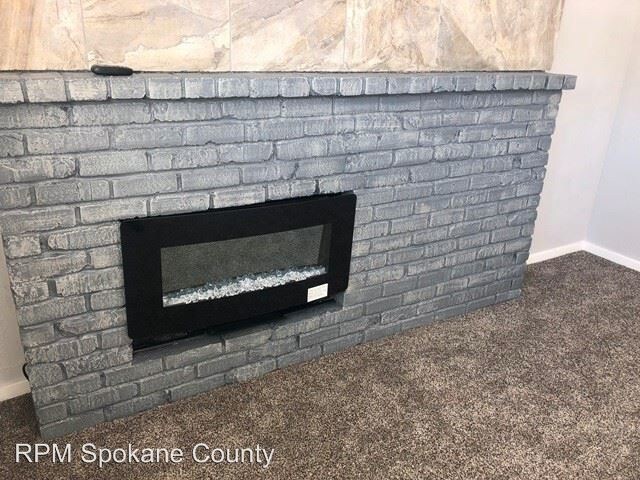 Foto del edificio - 4 br, 2 bath House - 8821 E Broadway Ave