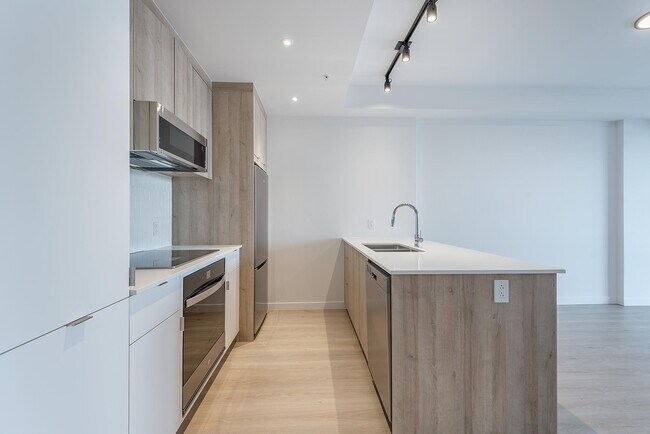 Building Photo - LV1124