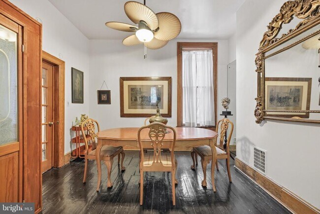 Foto del edificio - 1205 4th St NW
