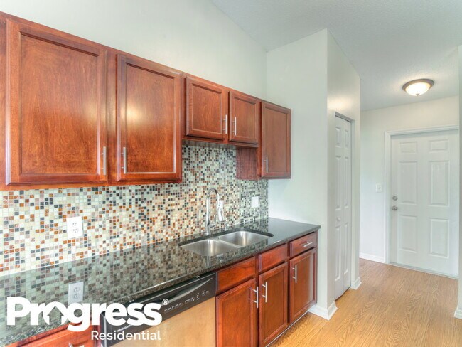 1101 Doncaster Ct photo'