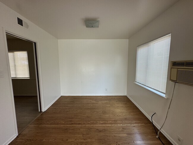 Building Photo - 997 Capper Ave
