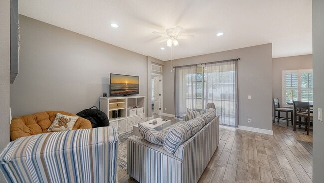 Foto del edificio - 11773 Forest Park Cir
