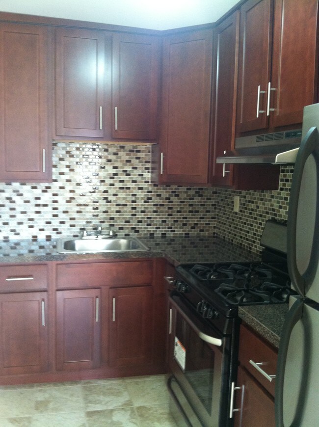 South Bridge Gardens Apartments 152 S Bridge St Somerville, NJ