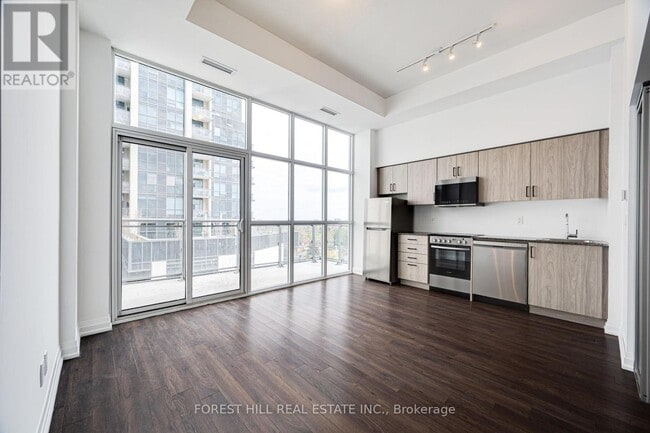Building Photo - 20-820 Meadowglen Pl