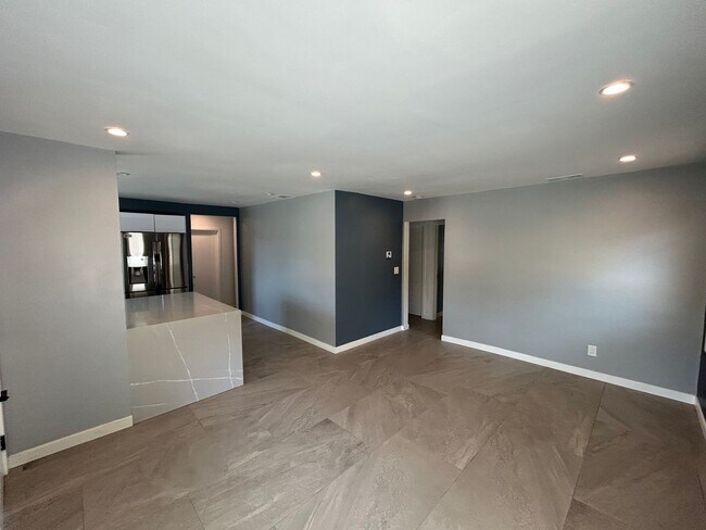 Foto del edificio - Newly Renovated 4 bed house!