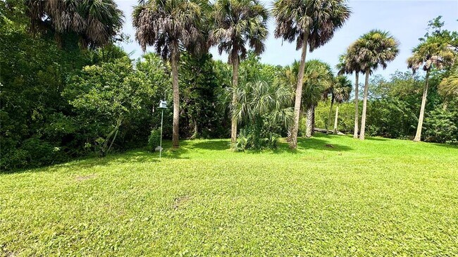Foto del edificio - 782 Pine Shores Cir