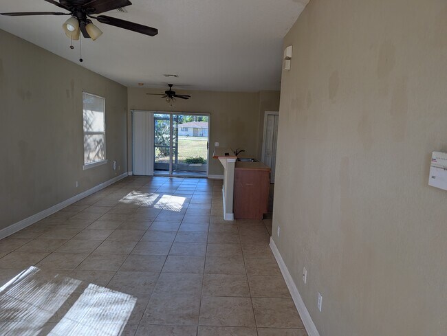 Foto del edificio - 2193 River Ridge Blvd