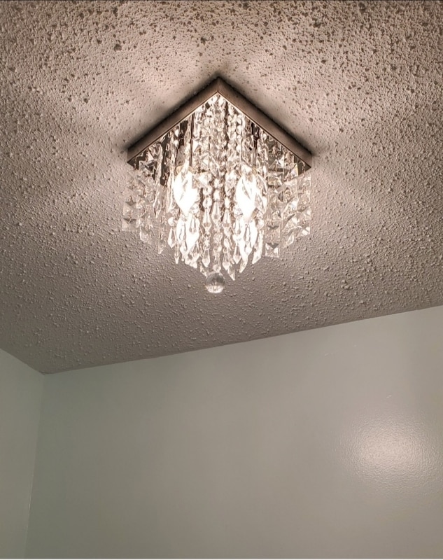 Foto del edificio - 717 Squires Ave