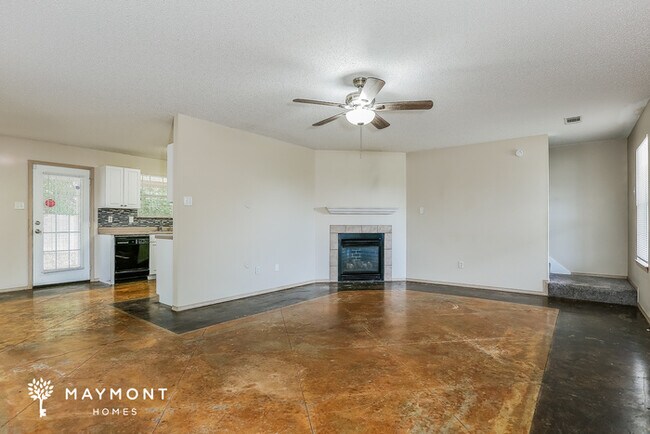 Foto del edificio - Spacious 2 Story Home in Little Rock