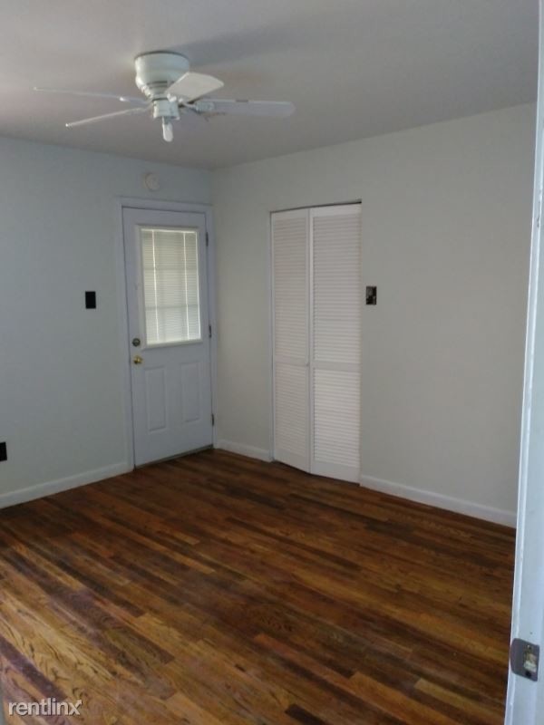 Building Photo - 3 br, 2 bath House - 200 New York