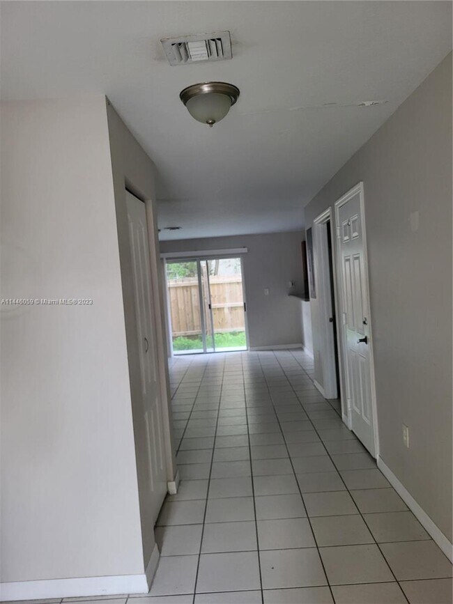 Foto del edificio - 14092 SW 260th St
