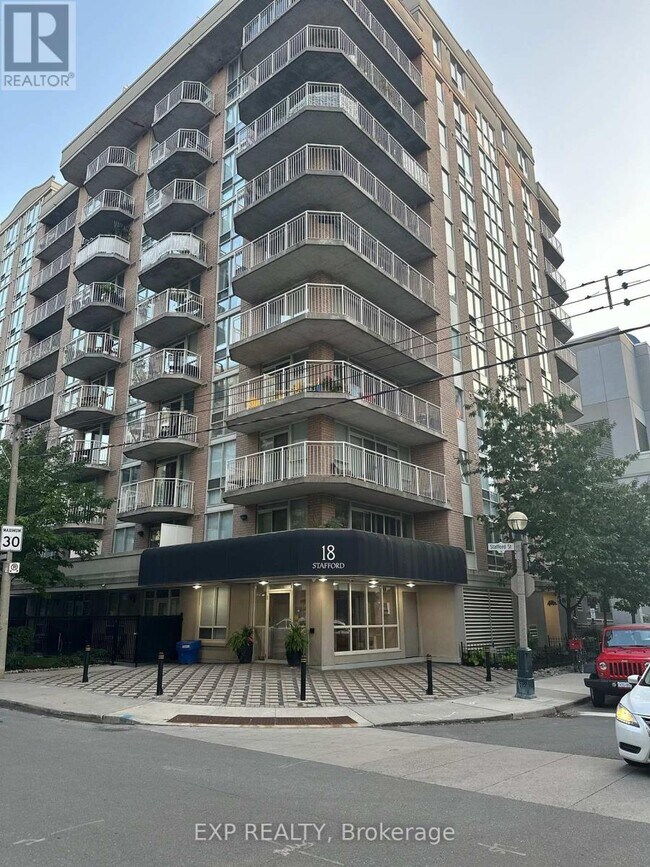 Building Photo - 18-118 Stafford St