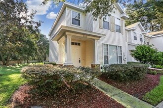 Building Photo - 2223 Golden Oak Ln