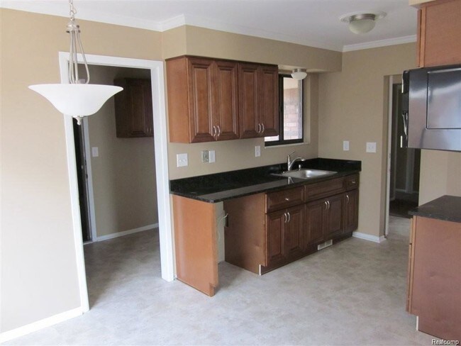 Building Photo - 28614 Imperial Dr