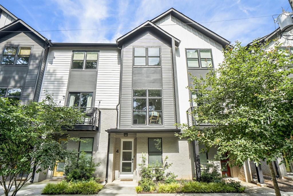 Foto principal - 1350 May Ave SE